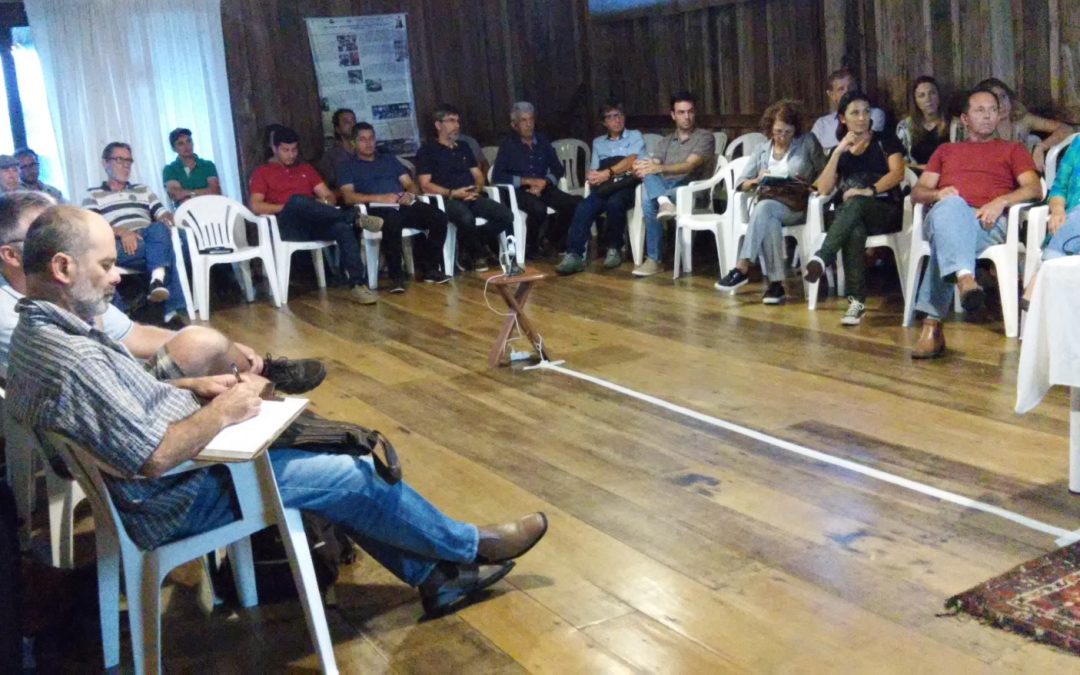 Prefeitura Municipal Garopaba, Gaia e Associação de Engenheiros e Arquitetos promoveram Workshop sobre Energia Fotovoltaica.