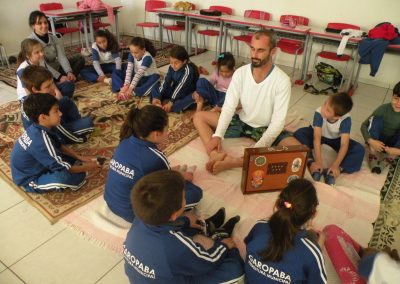 Oficina Yoga nas Escolas